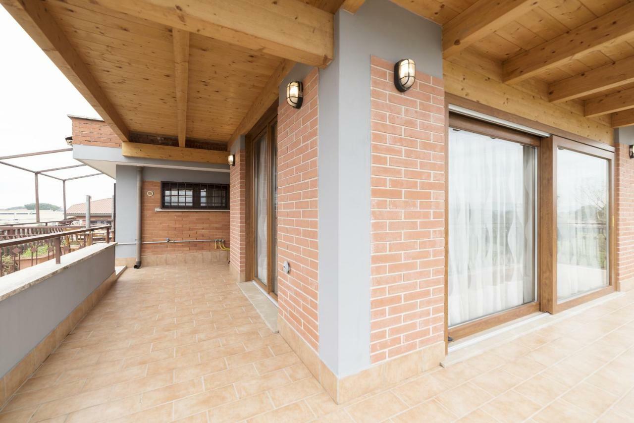 Peperino Attic Flat Apartment Ciampino Ngoại thất bức ảnh