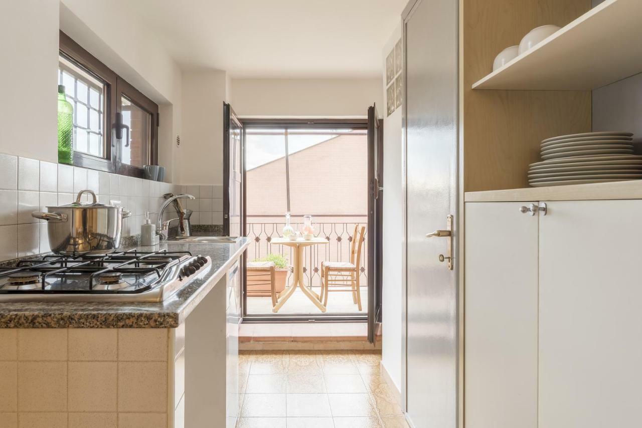 Peperino Attic Flat Apartment Ciampino Ngoại thất bức ảnh